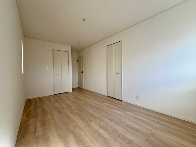 筑後市下北島第5　2号棟の洋室