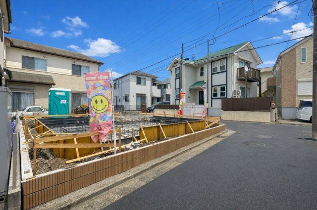 【前面道路含む現地写真】 | 横浜市戸塚区汲沢11期 新築戸建 全1棟