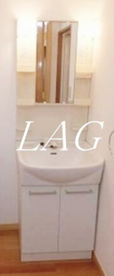 【洗面所】 | エルミタージュ桜新町 | 独立洗面台です。