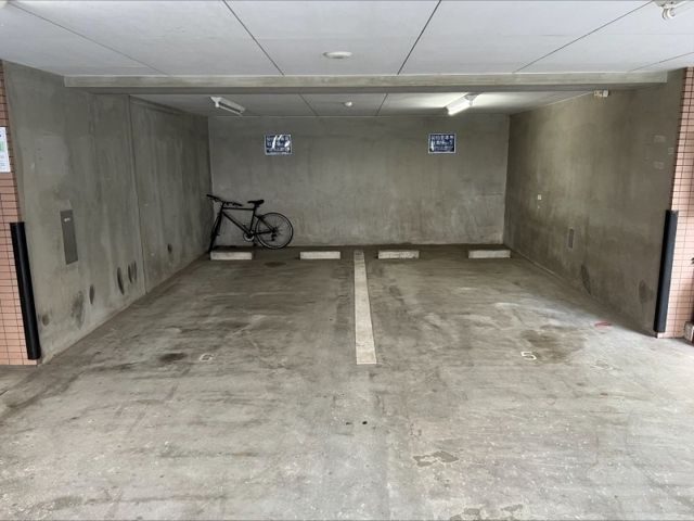 クリオ渋谷ラ・モードの駐車場