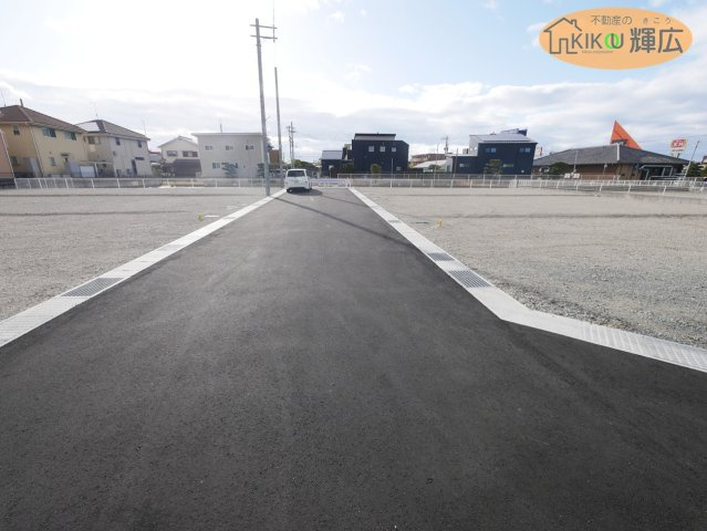 加古川市野口町長砂（全7区）土地　7号地の前面道路含む現地写真