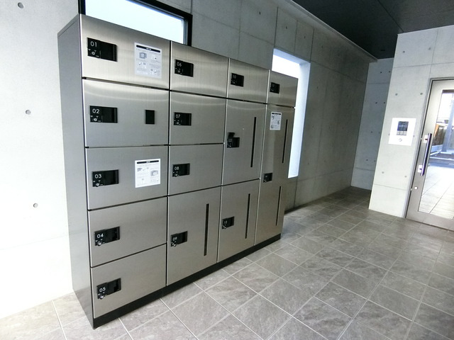 Ｐａｒｋ Ｂｅａｒ立川錦町のエントランス|★便利な宅配ボックス★