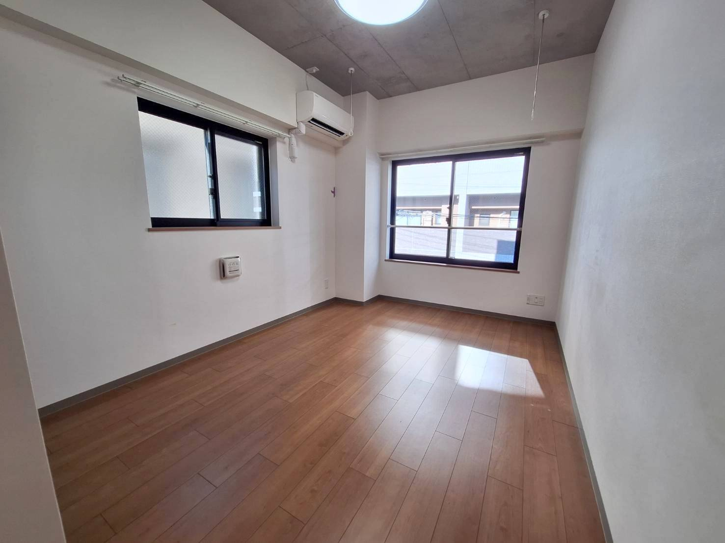 Ｐａｒｋ Ｂｅａｒ立川錦町の居間・リビング|★綺麗な洋室です★