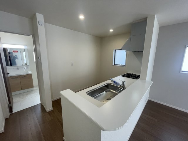 リーブルガーデン豊見城市伊良波第２　＼☆ご成約時キャッシュバック☆／のキッチン|※サンプル写真となります。