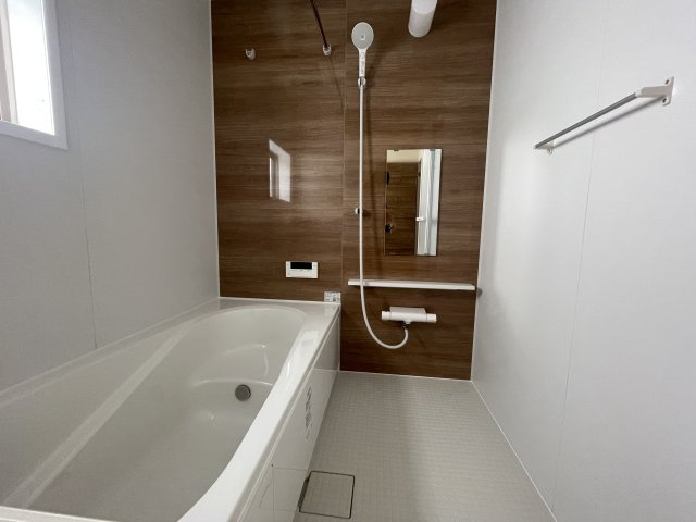 リーブルガーデン豊見城市伊良波第２　＼☆ご成約時キャッシュバック☆／の浴室|※サンプル写真となります。