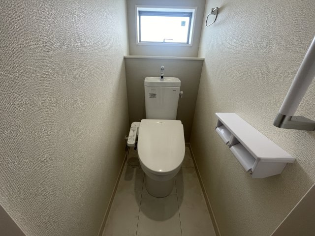 リーブルガーデン豊見城市伊良波第２　＼☆ご成約時キャッシュバック☆／のトイレ|※サンプル写真となります。