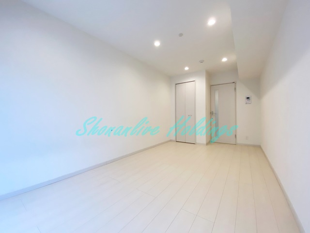 リブリ・リッツの寝室|白を基調としたお洒落なフローリングタイプ♪