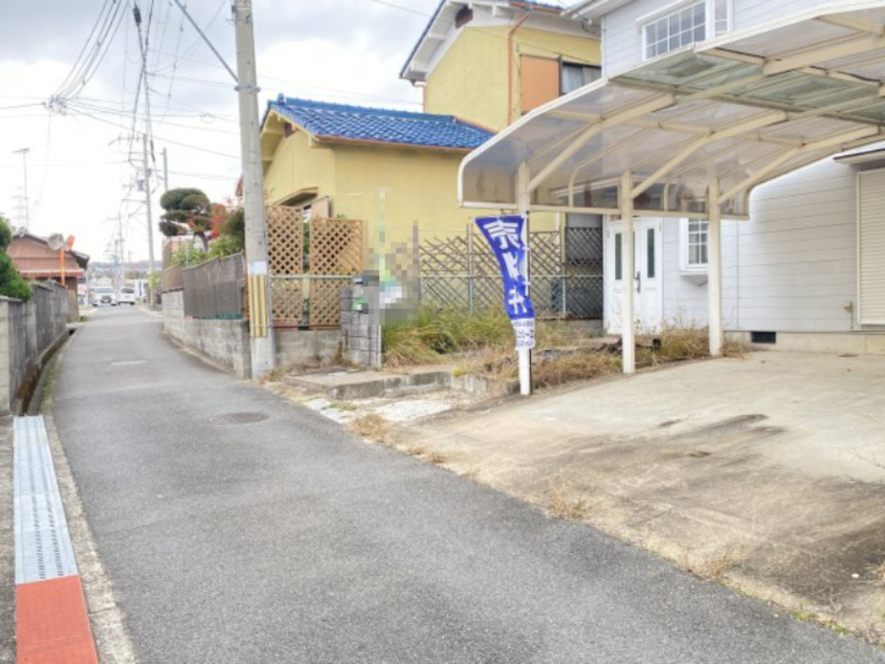 大住大坪　中古戸建の前面道路含む現地写真|前面道路含む現地写真です