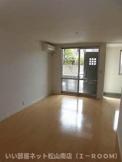 【内装】 | ピースフル岩崎