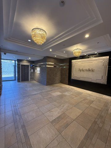 スプランディッドIIIのロビー