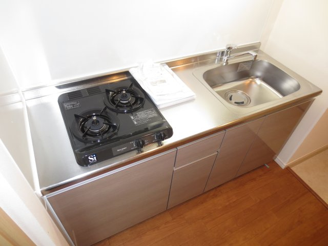 リブリ・モンテーニュのキッチン|別号室の参考写真です。