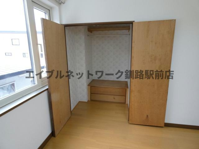 プレイスピア緑ヶ岡Ⅰの収納