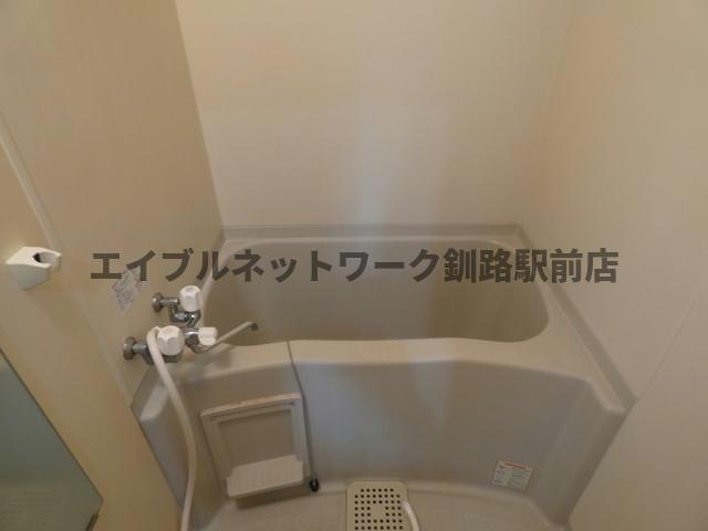 プレイスピア緑ヶ岡Ⅰの浴室