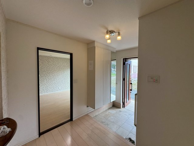 -三丁目不動産-　秩父郡長瀞町中野上　平成25年築　県民共済の玄関