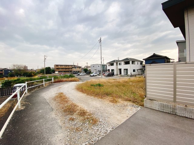 東海市養父町八王子の前面道路含む現地写真