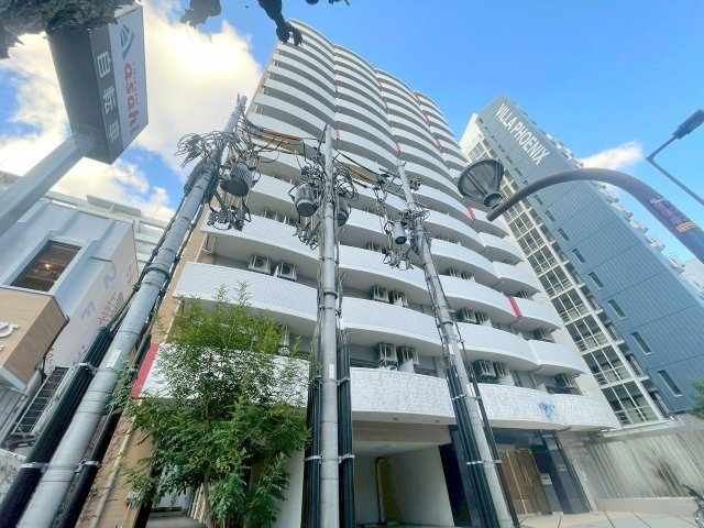 セレニテ新大阪カルムの外観