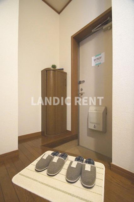 【玄関】 | ハイミエール横手