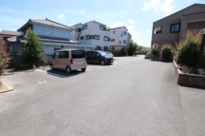 【駐車場】 | フォンテーヌ美原