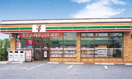 セブンイレブン　梅田店まで257m