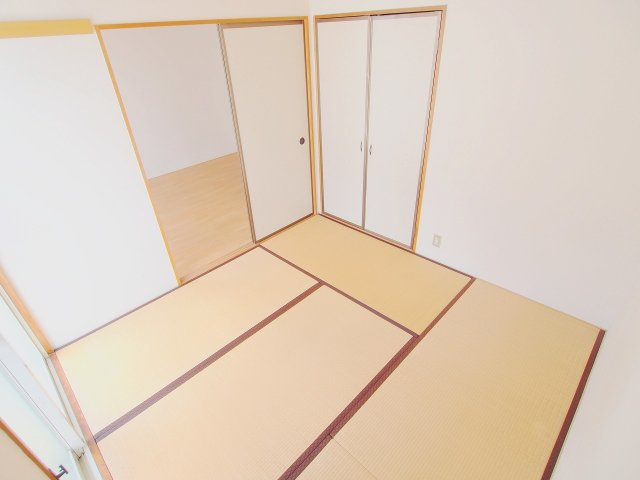 ハイマート東原の和室