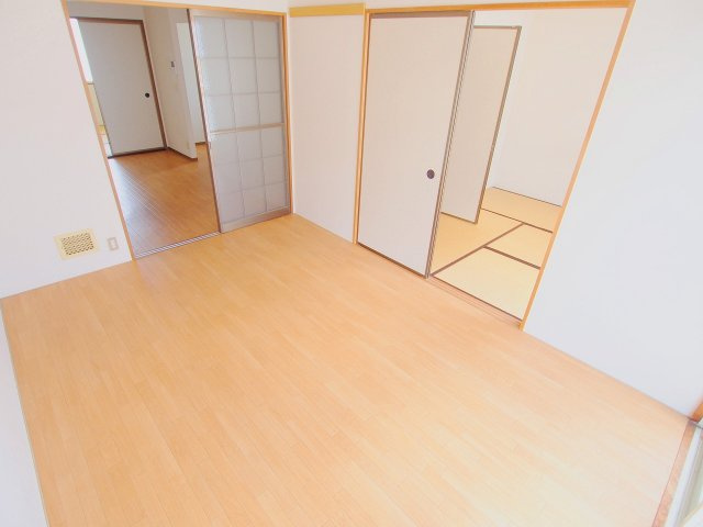 ハイマート東原の寝室