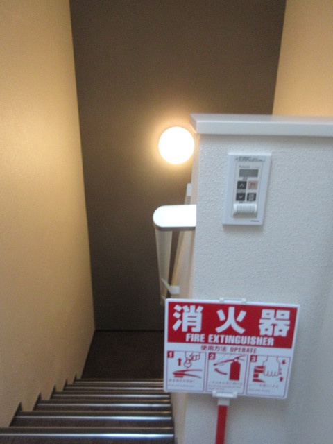 メゾン　グルーヴのその他共用部分|★共用部室内階段★