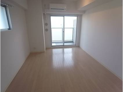 エスリード神戸海岸通の洋室