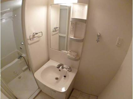 エスリード神戸海岸通の独立洗面台