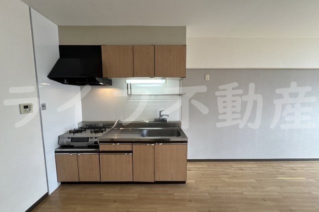 サンメゾンのキッチン|コンパクトなキッチンで掃除もラクラク