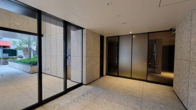 【エントランス】