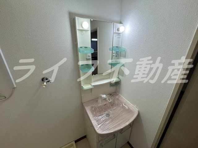 コーポ陣内Ⅰの独立洗面台|使いやすい独立洗面台です