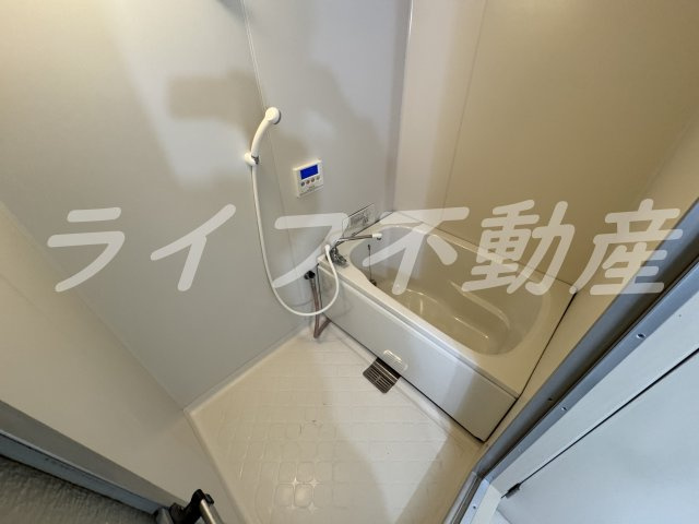 コーポ陣内Ⅰの浴室|日々の疲れを癒すお風呂付です