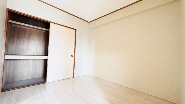 パレプラーンスの洋室