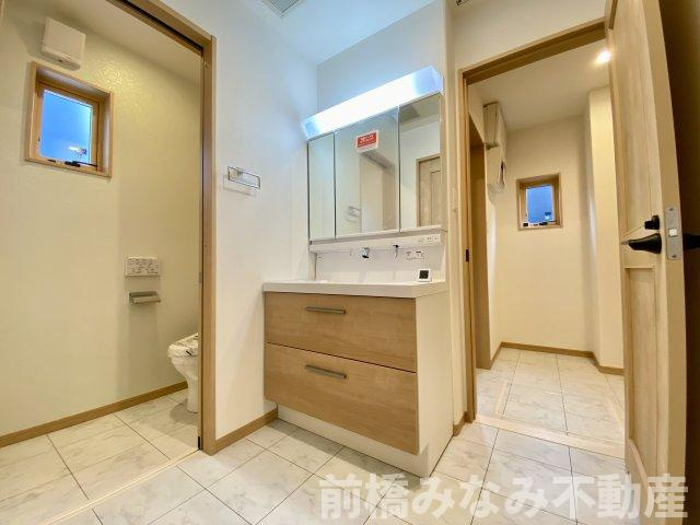 前橋市問屋町2丁目　限定1棟　スマートワンシティ　新築建売の独立洗面台|独立洗面台、朝の身支度には欠かせません