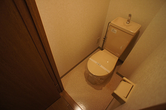 エステムコート神戸元町通のトイレ