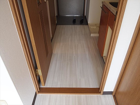 エステムコート神戸元町通の玄関