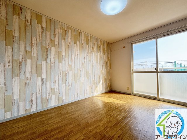 ソーシャルライフガーデンの洋室