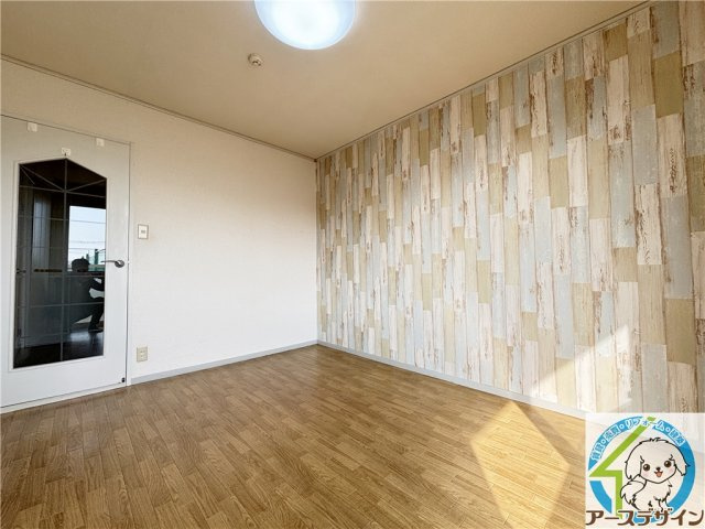 ソーシャルライフガーデンの洋室