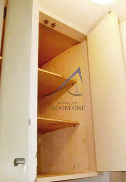 ヴィラ杏の収納|玄関上部収納です。