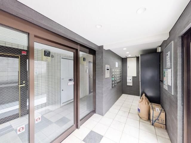 プリュメゾン駒沢のロビー