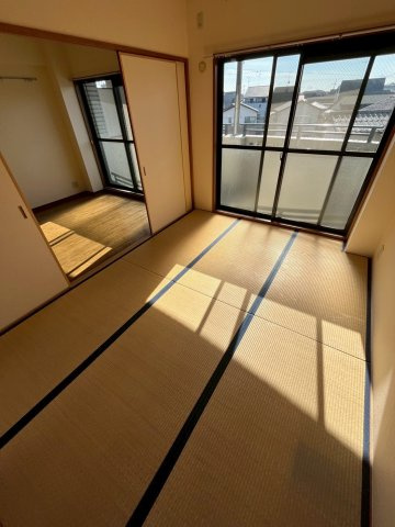 シェリール甲東園の和室