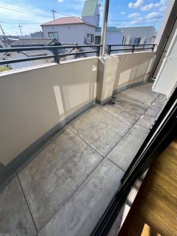 シェリール甲東園のバルコニー