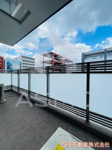 【バルコニー】