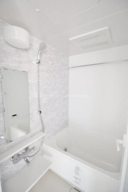 ｅｌａｎ．ｄｅ．ＡＫの浴室