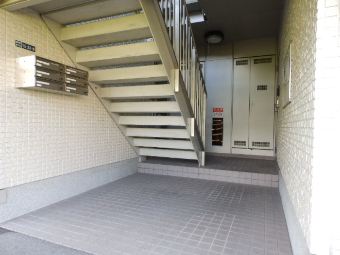 ファミール薊のエントランス