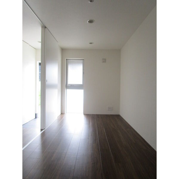 ALLEYⅤの寝室|風通しも良い寝室です☆