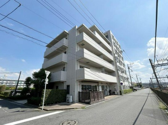 【中古マンション】レーベンハイム若葉富士見町の外観|若葉駅徒歩5分の好立地マンション♪
お買い物施設も多数点在☆