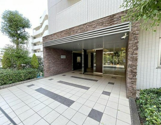 【中古マンション】レーベンハイム若葉富士見町のエントランス|エントランス外部