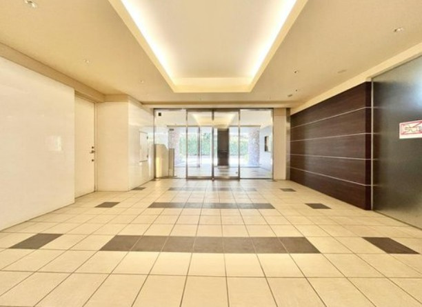 【中古マンション】レーベンハイム若葉富士見町のロビー|綺麗に保たれたエントランスです