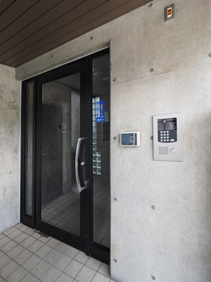 【セキュリティ】 | シーショア垂水 | エントランスドアはオートロックです